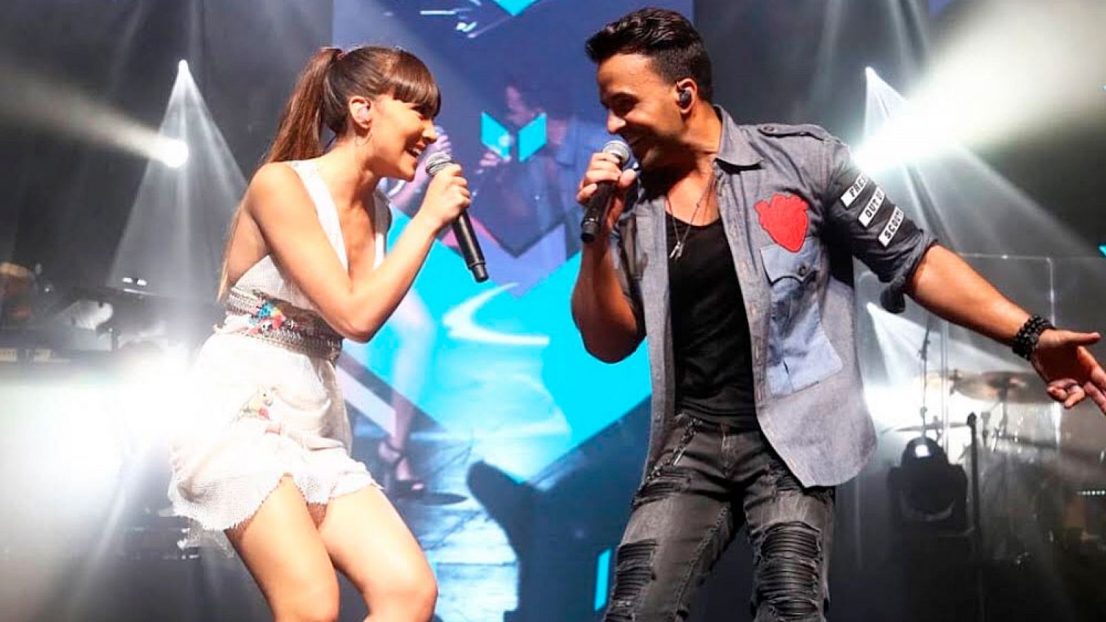 Corazón - Luis Fonsi y Aitana vuelven a actuar juntos en Barcelona