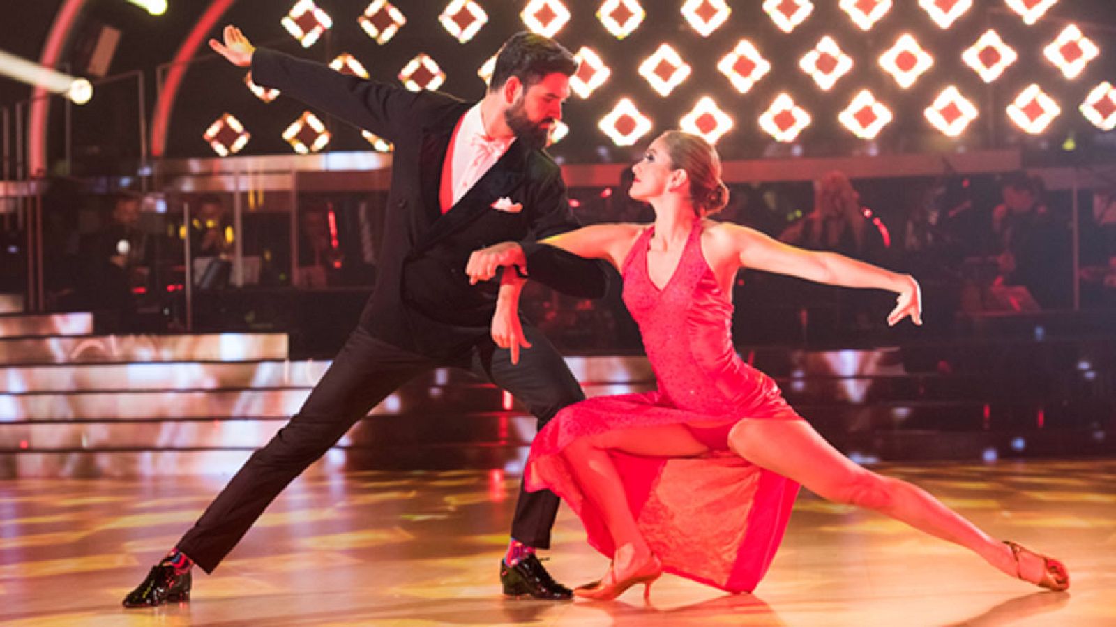 Bailando con las estrellas - Manu Sánchez y Mireya bailan "Feeling good"