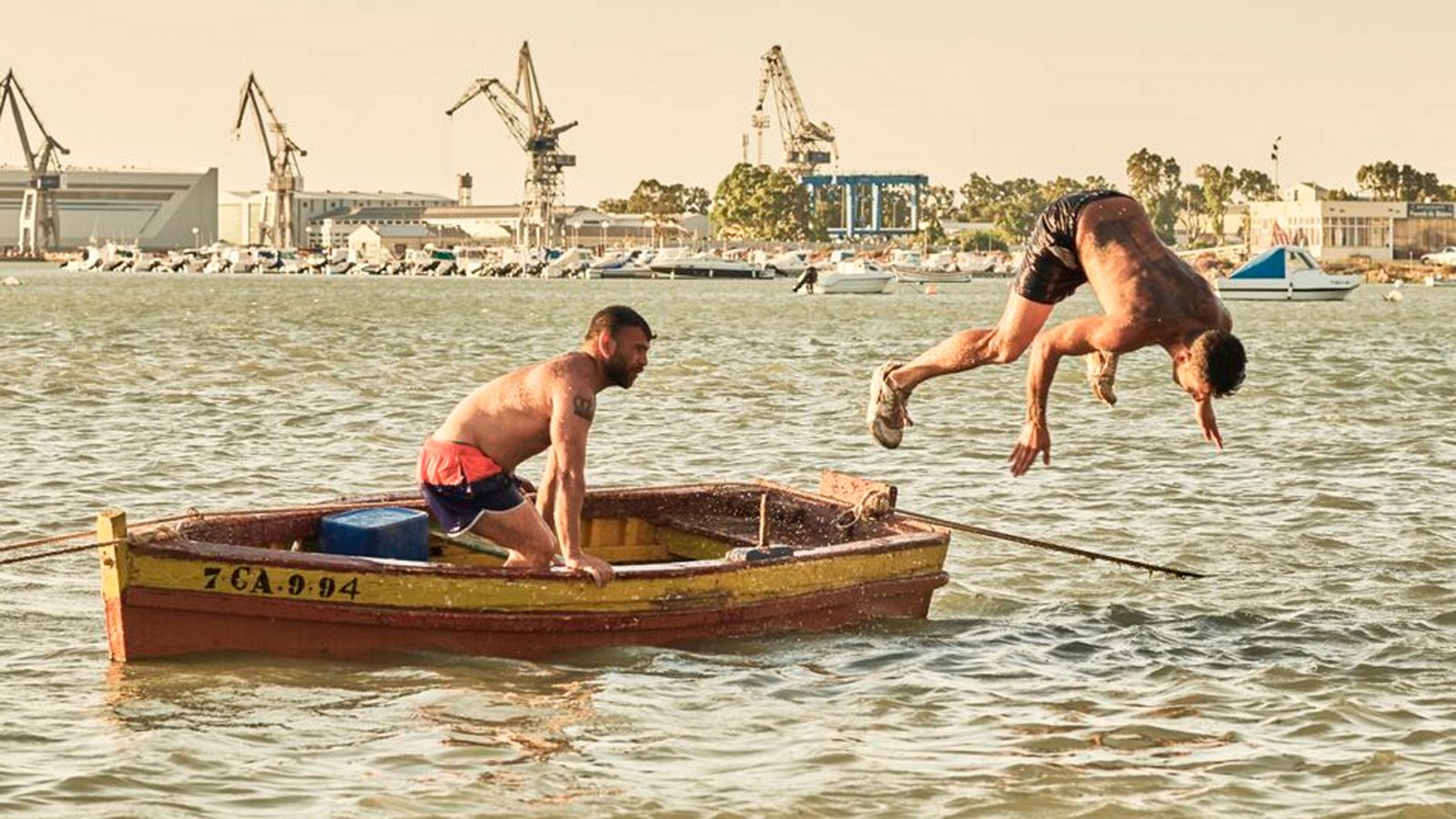 Cultura en Rtve.es: RTVE.es estrena el tráiler de 'Entre dos aguas', la nueva película de Isaki Lacuesta | RTVE Play