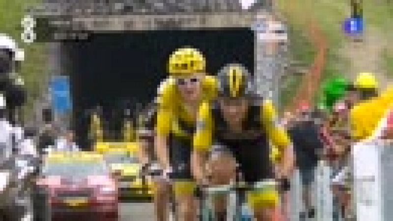 El colombiano Nairo Quintana (Movistar) ganó la decimoséptima etapa del Tour de Francia, disputada entre Bagnères-De-Luchon y el Col du Portet, de 65 kilómetros, en la que el británico Geraint Thomas (Sky) reforzó el maillot amarillo.