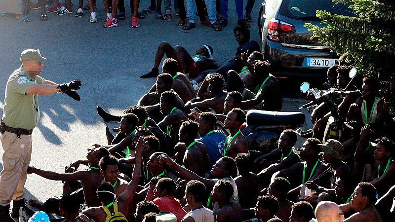 Más de 600 inmigrantes logran saltar la valla de Ceuta