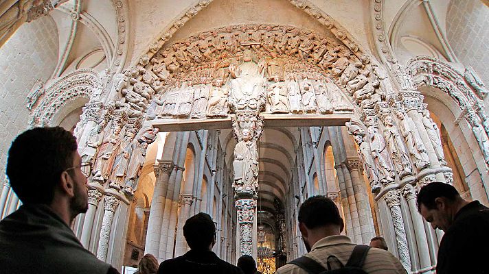 Telediario 1 - El Pórtico de la Gloria en Santiago reabre tras diez años