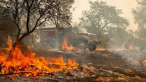 Trump declara el estado de emergencia en California tras los incendios que arrasan miles de hectáreas