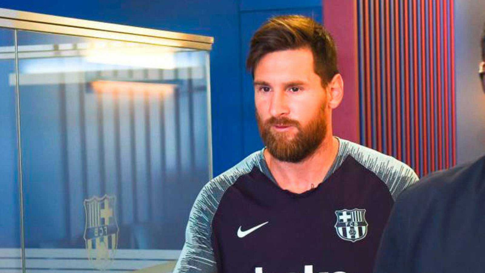 Messi, Piqué, Alba y Busquets pasan la revisión médica y vuelven al trabajo | Ver