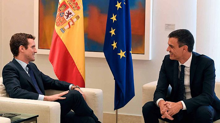 Primera reunión oficial entre Pedro Sánchez y Pablo Casado