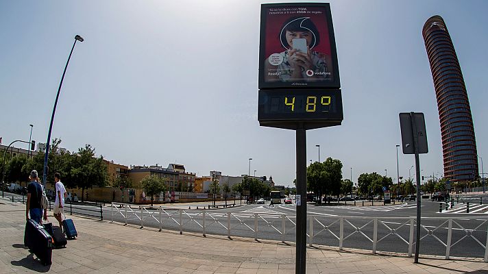 La ola de calor toca techo con alerta roja en Badajoz, Cáceres, Ourense y Pontevedra