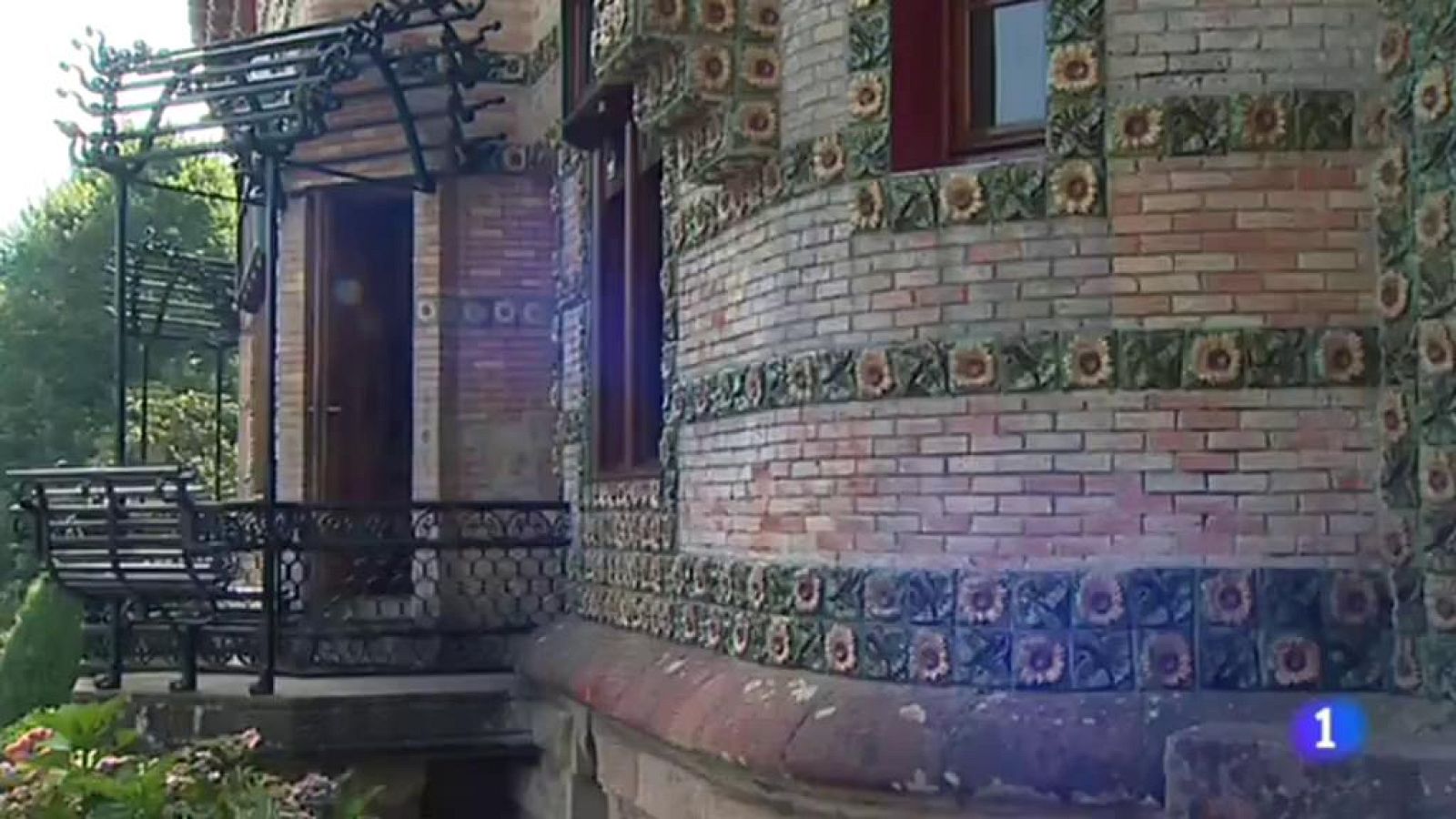 El Capricho de Gaudí, en Comillas, se ha convertido en una de las atracciones turísticas más importantes de Cantabria