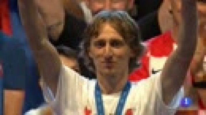 Telediario 1 - Modric mantiene la incertidumbre sobre su futuro en el Madrid
