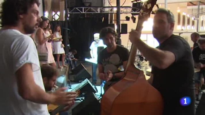 Telediario 1 - Arcángel funde el flamenco con voces búlgaras