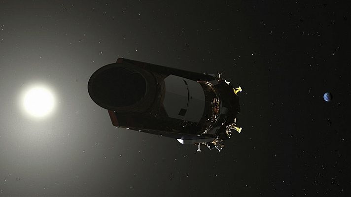 Telediario 1 - El mundo de la ciencia se despide del telescopio Kepler