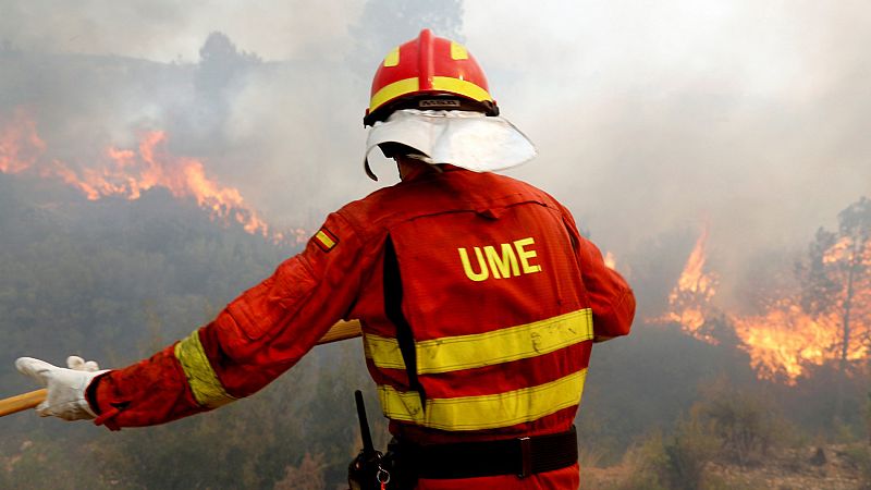 Los bomberos de Valencia dan por estabilizado el incendio de Llutxent 