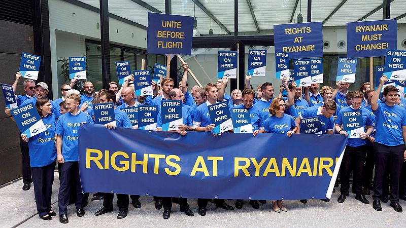 Ryanair vive este viernes la mayor huelga de su historia con 400 vuelos cancelados y 67.000 pasajeros afectados