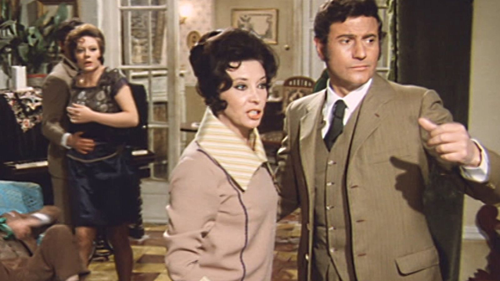 Cine de barrio - La tonta del bote - ver ahora