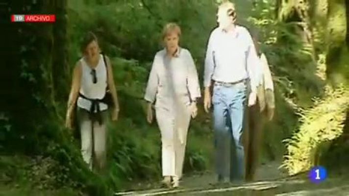 Telediario 1 - Ya habíamos visto a Merkel visitar a un presidente español durante el verano