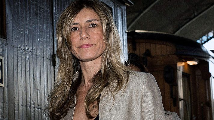 Telediario 1 - Begoña Gómez, esposa de Pedro Sánchez, deja la Complutense para trabajar en una universidad privada