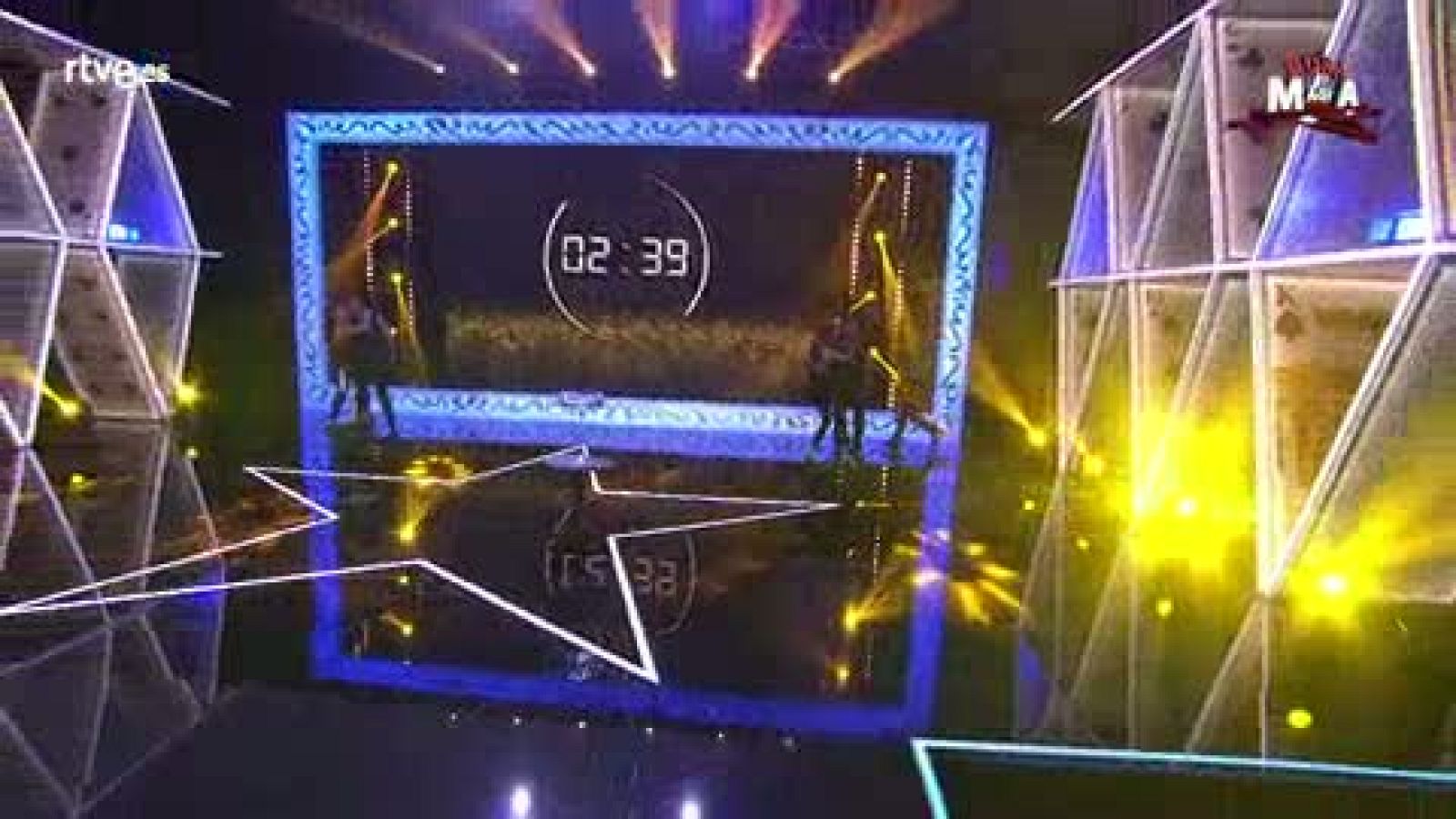 Dario Proximity se juega sus manos con su número de arenas en el desierto