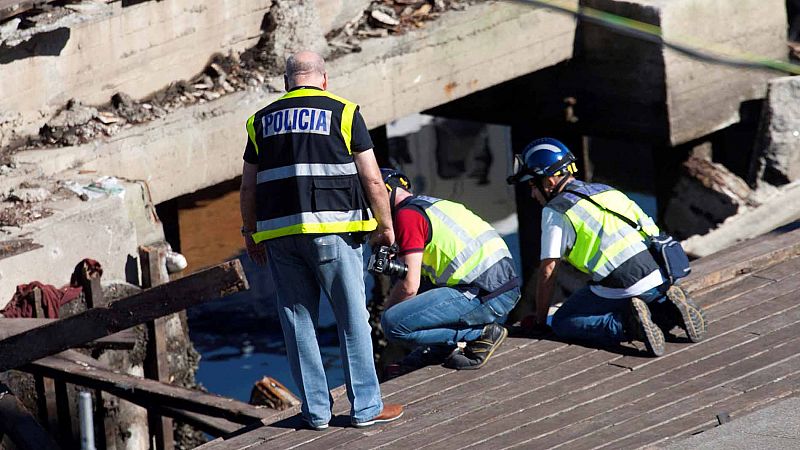 La Policía de Vigo recibe las primeras denuncias de los afectados por el accidente de O Marisquiño