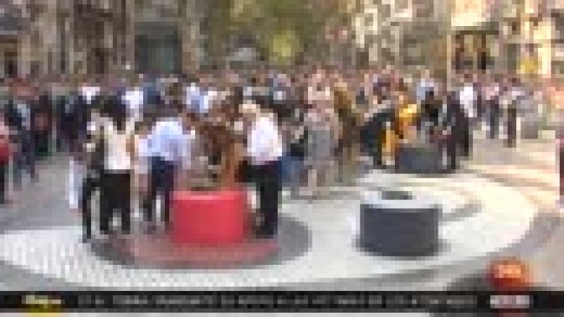 Barcelona recuerda a las víctimas en el primer aniversario de los atentados en Cataluña