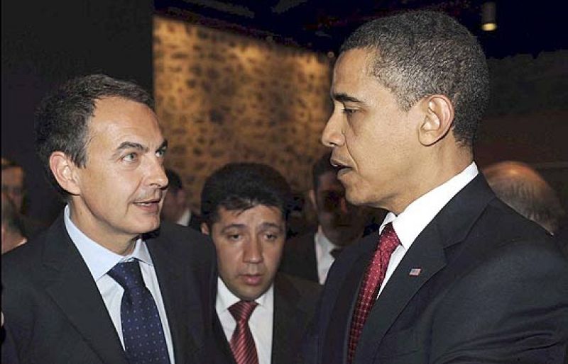  El presidente de EE.UU., Barack Obama, ha asistido a la recepción de la Alianza de Civilizaciones pero no a la cena organizada por el primer ministro turco para cerrar el encuentro. 