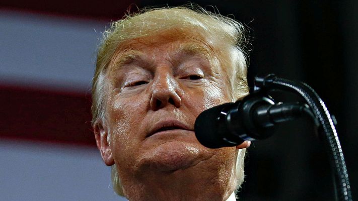 Telediario 1 - El exabogado de Trump admite ante un tribunal que pagó a dos mujeres para evitar escándalos