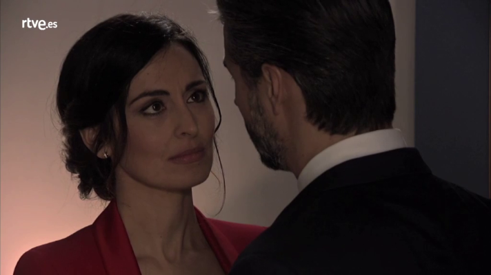 Servir y proteger - Somoza y Sofía se reconcilian