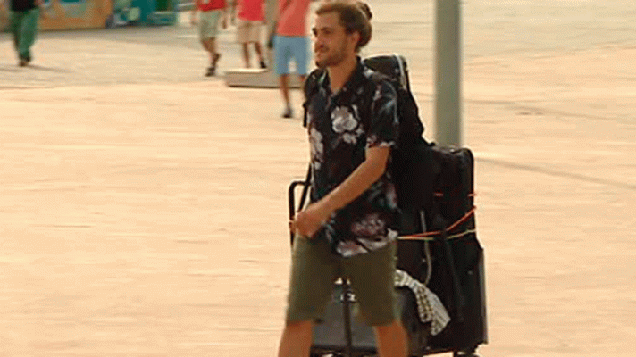 Telediario 1 - Un valenciano, el mejor músico callejero del mundo