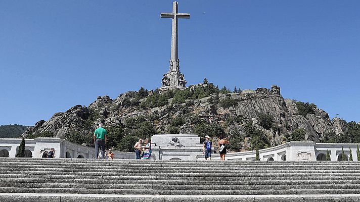 El Gobierno da luz verde a la exhumación de Franco
