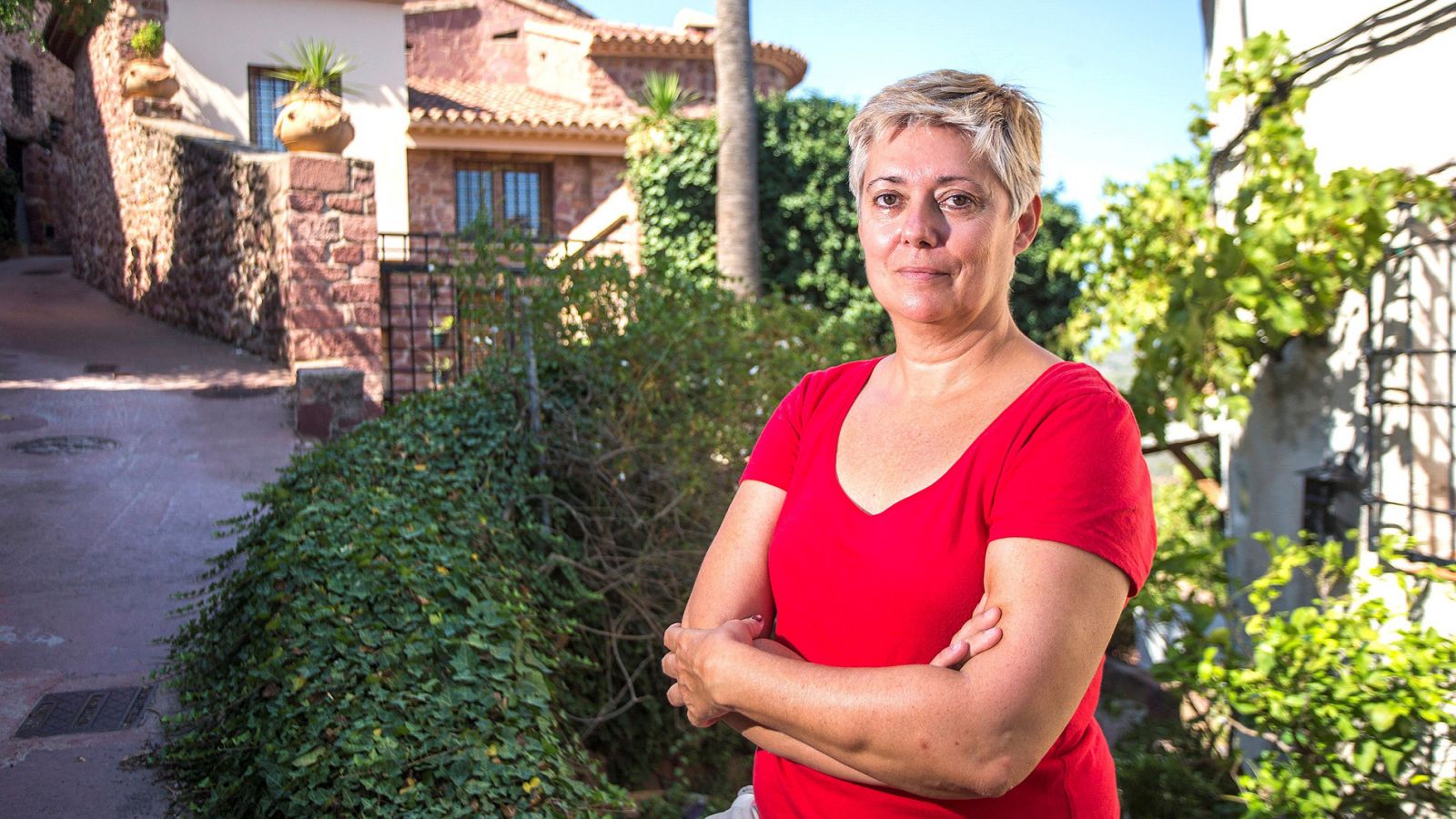 Una vecina de Vilafamés, Castellón, apercibida de una sanción de hasta 600.000 euros por ejercer como guía turístico sin carné profesional
