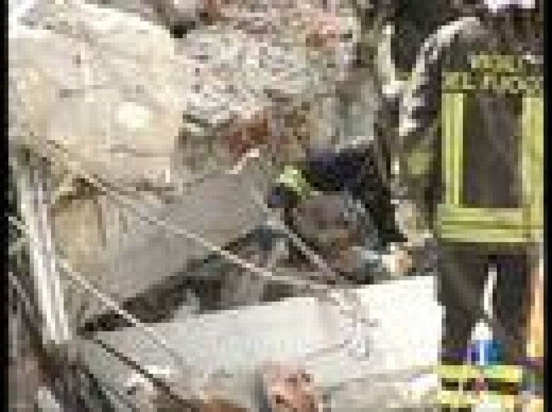 Una fuerte réplica de magnitud 5.3 grados en la escala de Richter ha provocado diversos destrozos en el centro de Italia, mientras la cifra oficial de muertos asciende ya a 228.