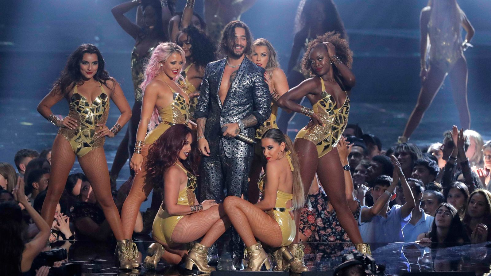 Es uno de los cantantes de reggaeton más conocidos. Y se puede decir que cada uno de los éxitos de Maluma va unido a la polémica. Su último videoclip, Mala Mía, se estrenó hace dos semanas y ha provocado una oleada de críticas en la red.