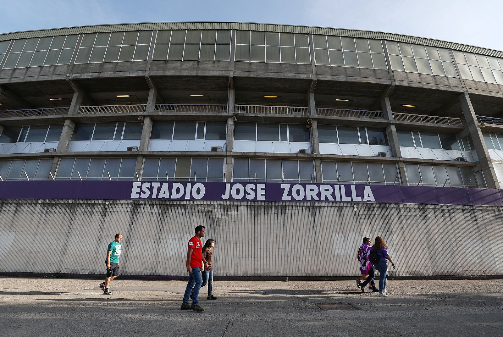 Trabajos a contrarreloj en Anoeta y El Alcoraz y susto en Zorrilla | Ver