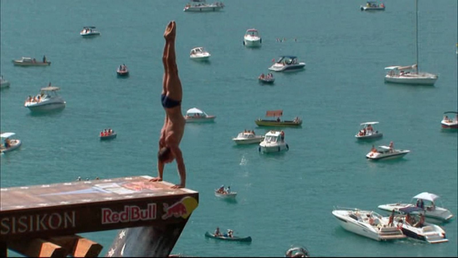 Saltos de acantilados - Red Bull Cliff Diving World Series 2018. Prueba Sisikon (Suiza)