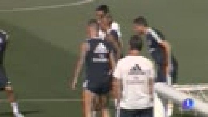 Telediario 1 - Lopetegui esquiva hablar de ausencia de Cristiano: "Me da muchísima pereza"