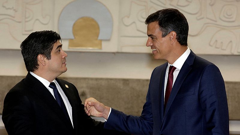 Sánchez insiste en advertir a Torra de que la unilateralidad conduciría de nuevo al 155