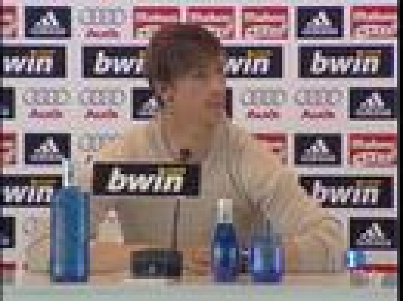 El jugador del Real Madrid José María Gutiérrez 'Guti' se ha mostrado muy dolido con todo lo que se ha comentado sobre su relación con el técnico Juande Ramos.