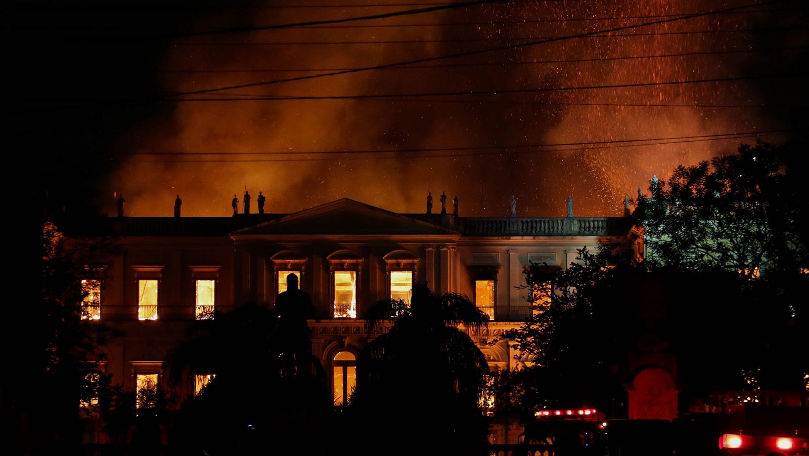 Un incendio destroza el Museo Nacional de Río de Janeiro, el más antiguo de Brasil