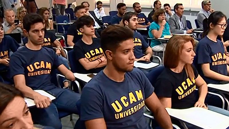 El Comité Olímpico Español (COE) ha presentado este lunes las nuevas incorporaciones para el equipo deportivo de alto nivel de la Universidad Católica San Antonio de Murcia (UCAM).