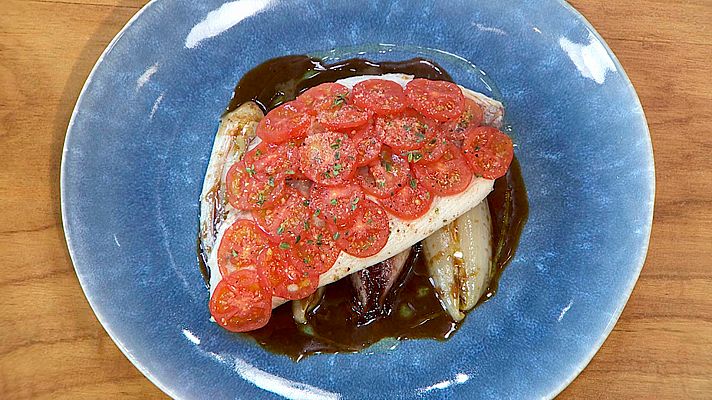 Dorada con tomate