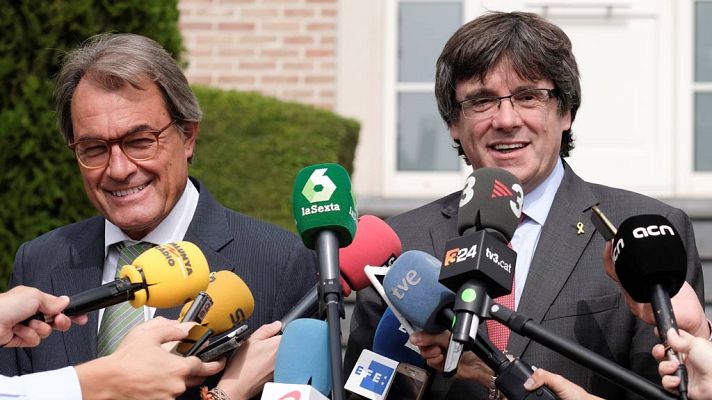 Telediario 1 - Puigdemont insiste en un referéndum de autodeterminación y exige a Sánchez que concrete sus propuestas