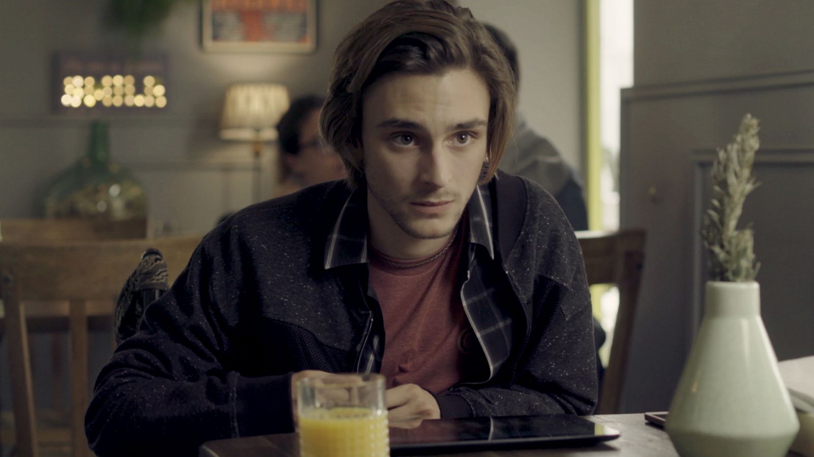 Bajo la red - Capítulo 1x01