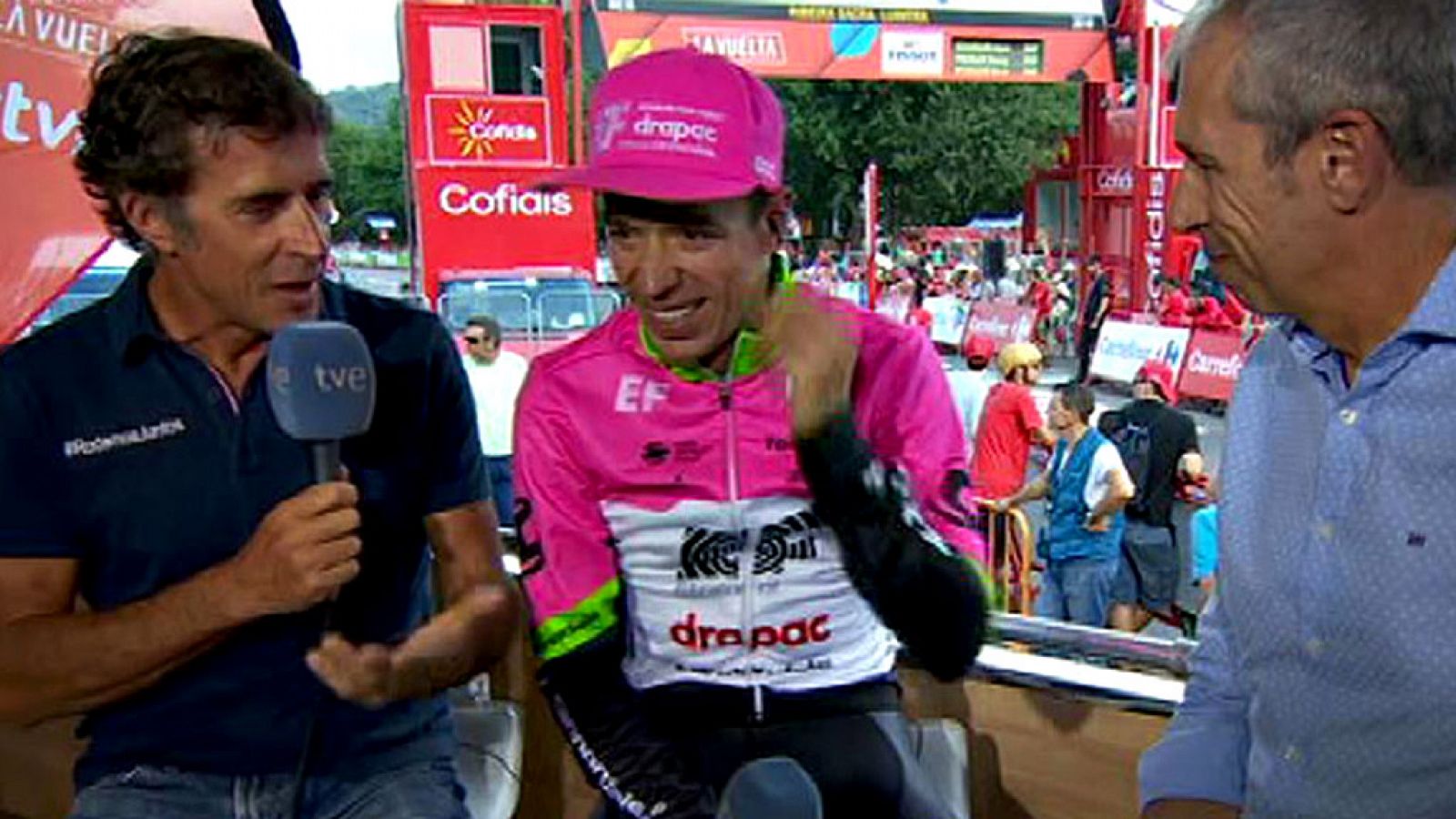 El corredor colombiano del EF ha reconocido que cuando se vio mal en el Tour, le comunicó a su equipo que quería venir a la Vuelta a hacerlo bien aunque en el horizonte está el Mundial.