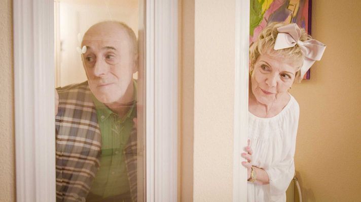  - Tráiler de 'El pomo azul'