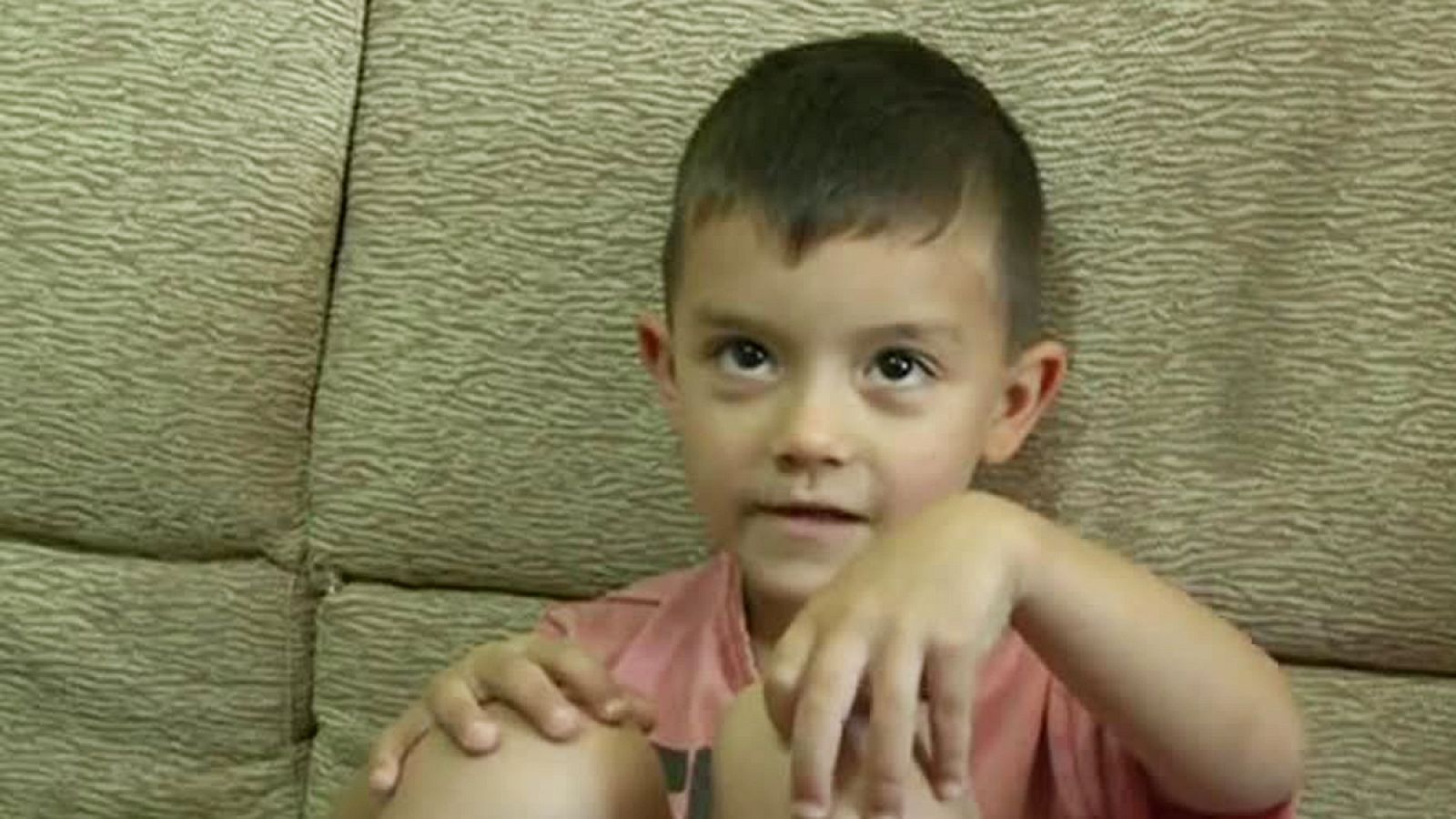 Telediario 1: Un niño de cuatro años salva a su madre llamando al 112 | RTVE Play