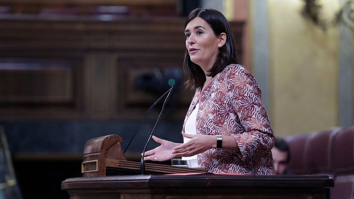 Telediario 1 - Aprobado el decreto que recupera la sanidad universal en Esp