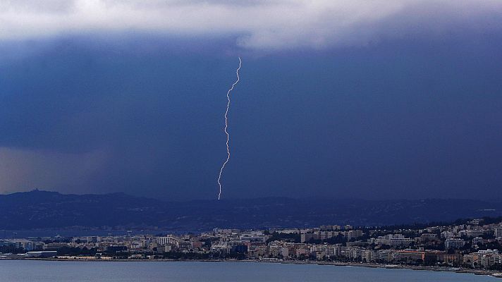 Chubascos y tormentas localmente fuertes en amplias zonas de la Península  