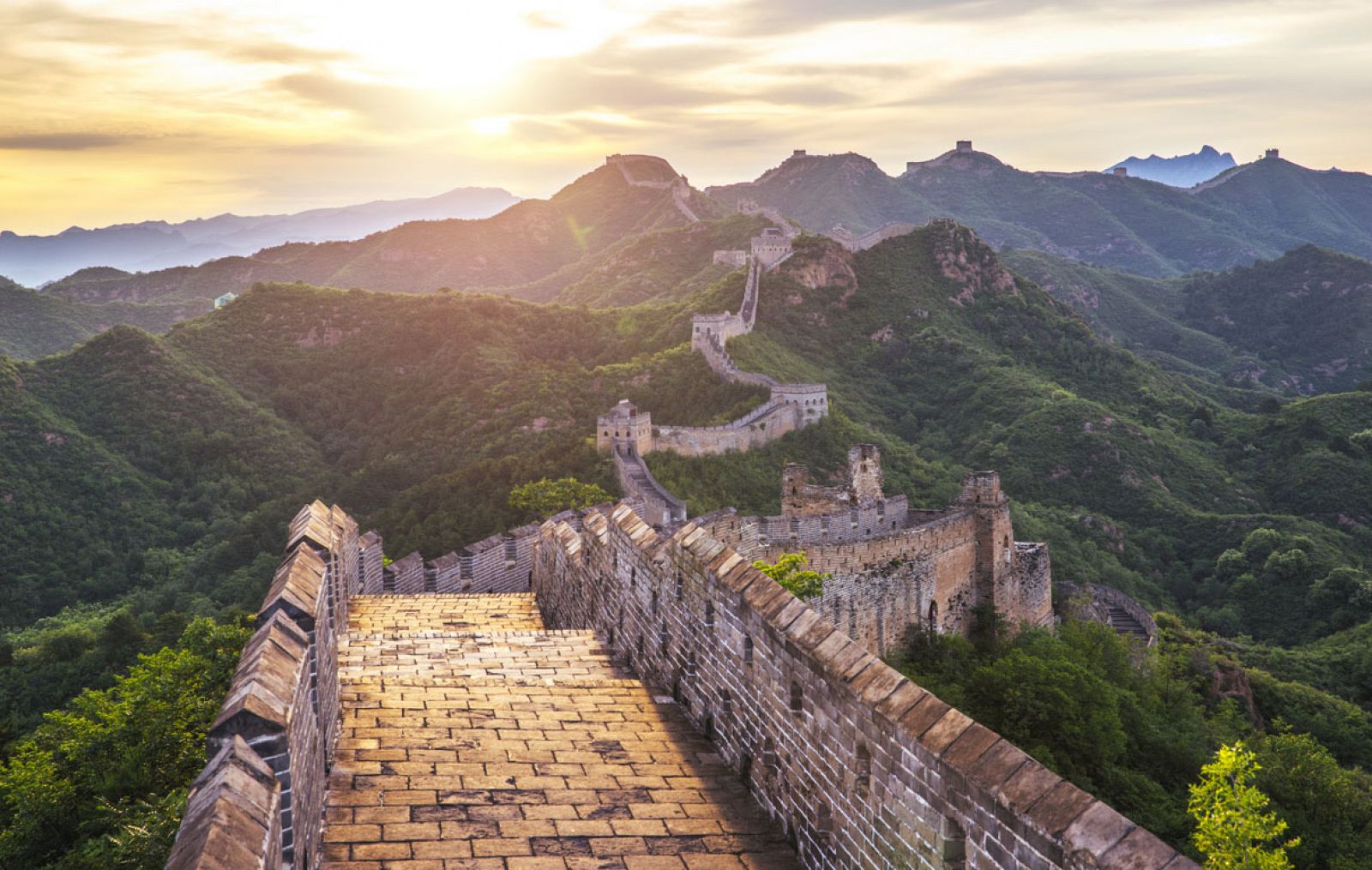 Paraísos cercanos - China, muralla abierta