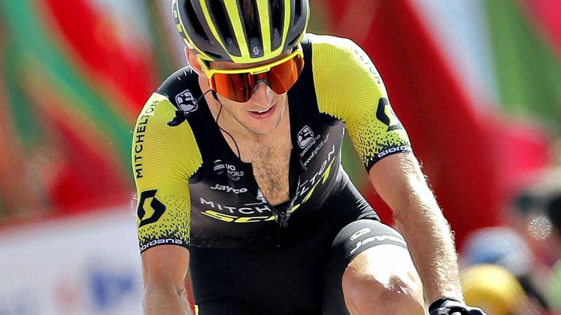 El británico Simon Yates (Mitchelton) se ha impuesto en la decimocuarta etapa de la Vuelta disputada entre Cistierna y Les Praeres de Nava, de 171 kilómetros de recorrido, y recupera el maillot rojo que vistió durante dos jornadas.