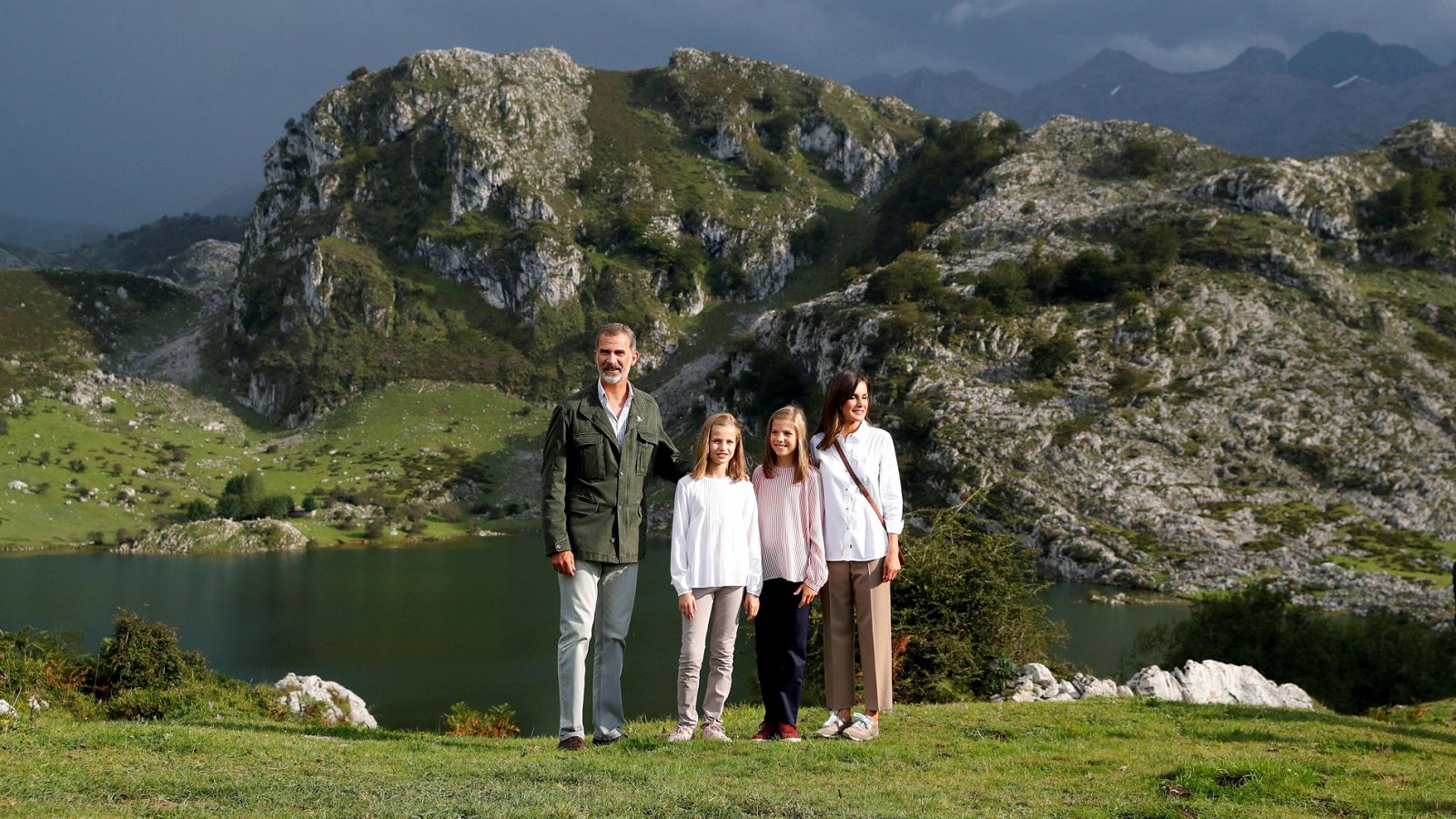 Telediario 1: La princesa Leonor asiste a su primer acto oficial en Asturias | RTVE Play