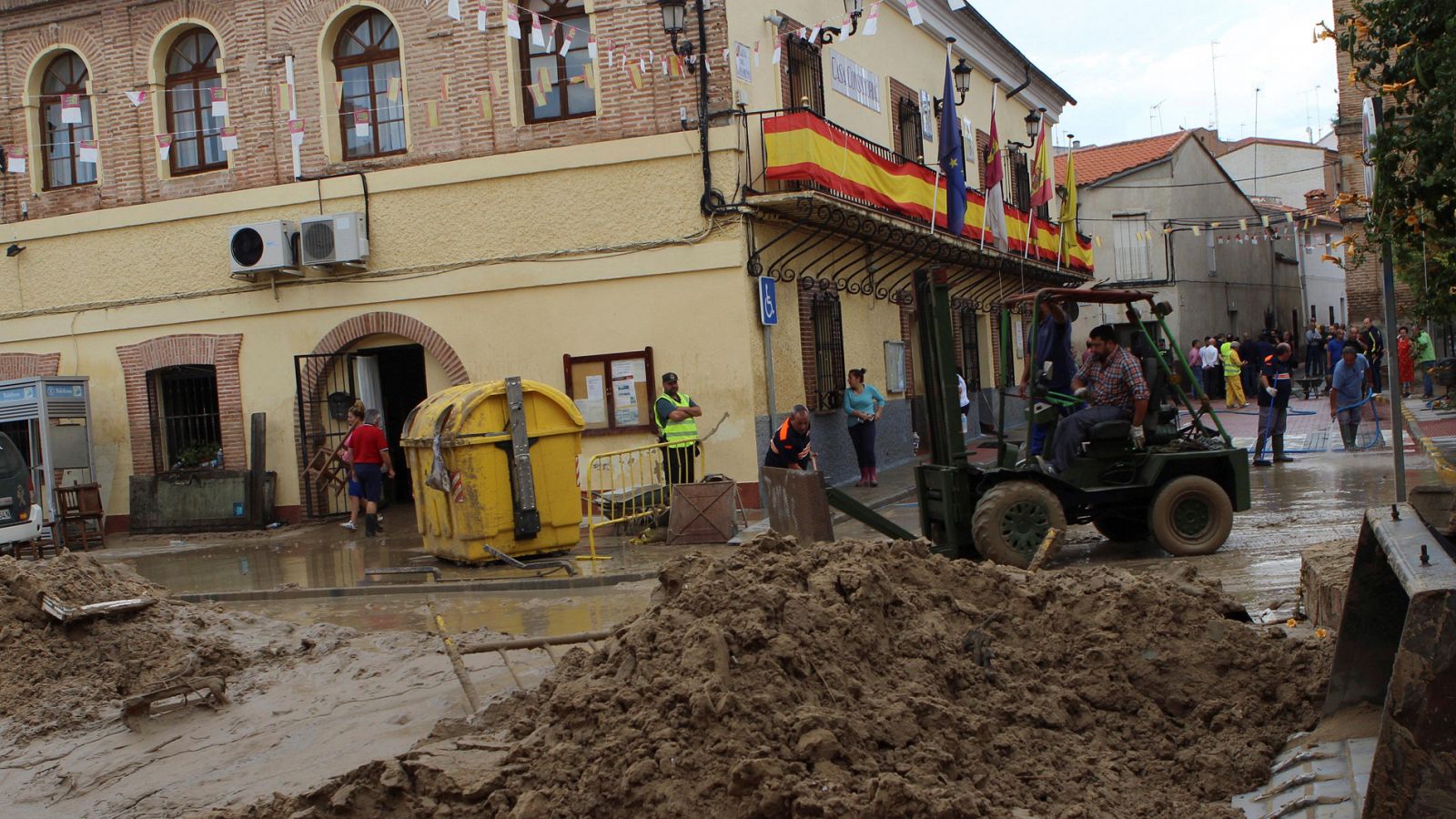 Telediario 1: La riada en Cebolla deja diez heridos leves e importantes daños materiales | RTVE Play