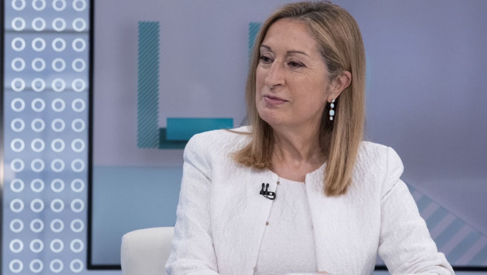 Los desayunos de TVE - Ana Pastor, presidenta del Congreso